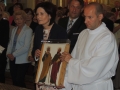 090